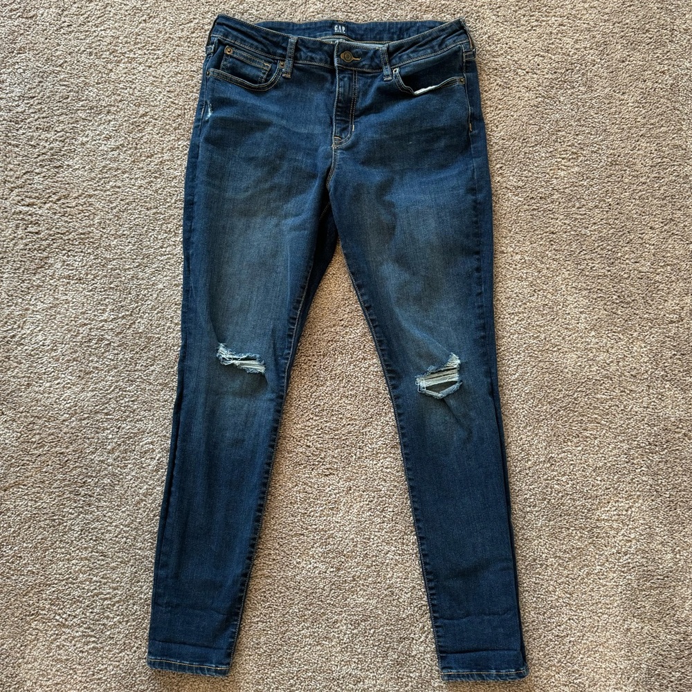Distressed dark skinny jean (with stretch!)